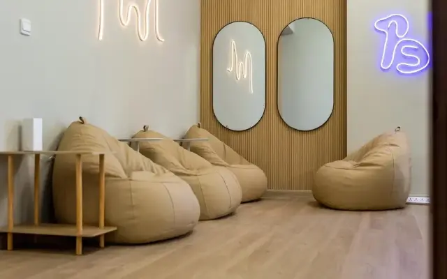 Yousleep Capsule Hostel