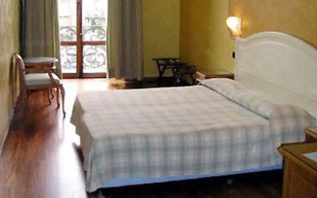 Floren Hotel
