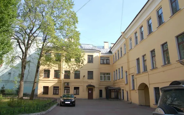 Admiralty Hotel парковка
