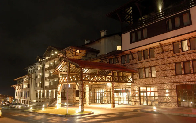 Lion Hotel вид на фасад