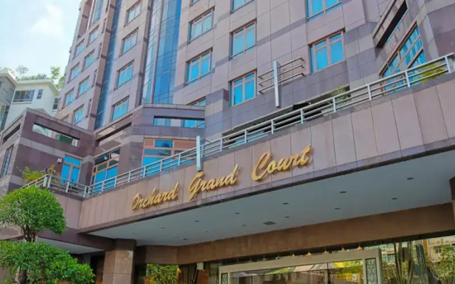 Отель Orchard Grand Court вид на фасад