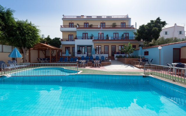 Thalassi Hotel бассейн