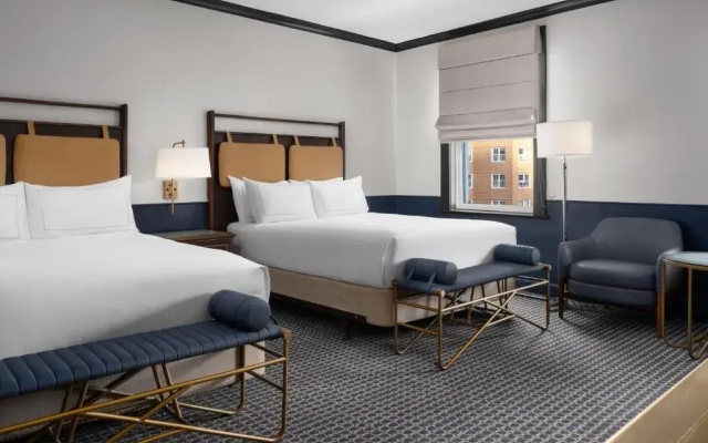 Hilton Orrington / Evanston