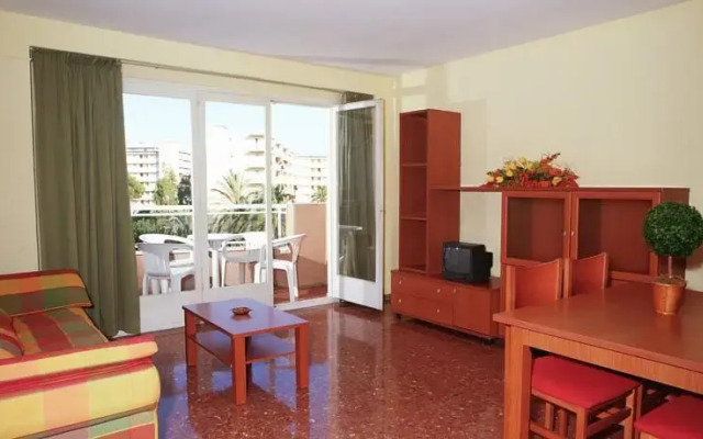 Apartbeach California Center