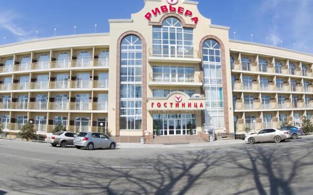Гостиница Ривьера Хабаровск в Хабаровске 1 отзыв об отеле, цены и фото номеров - забронировать гостиницу Ривьера Хабаровск онлайн вид на фасад