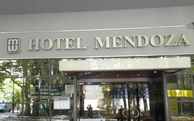 Hotel Mendoza 0