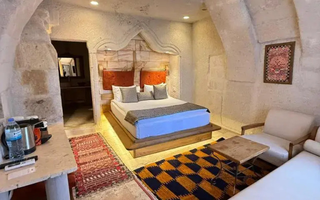 Local Cave House Hotel