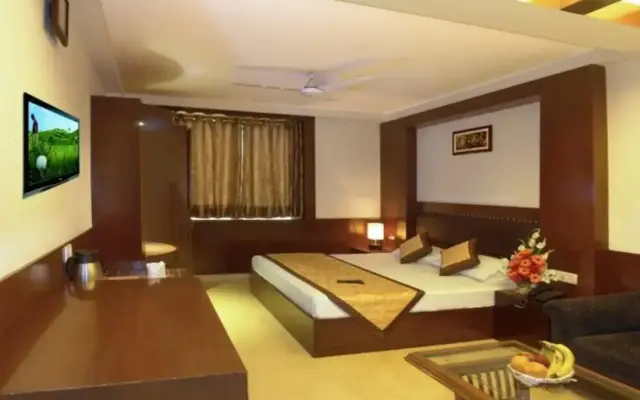 Hotel Apra Deluxe