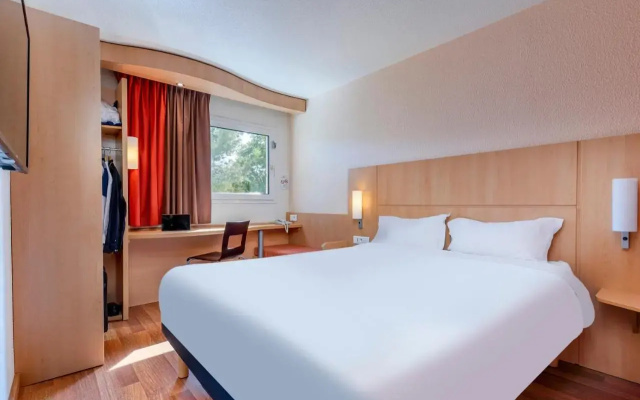 B&B HOTEL Marseille La Valentine Porte d'Aubagne