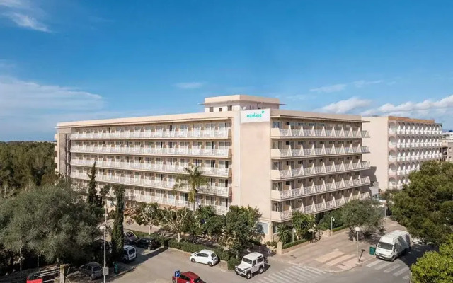 AzuLine Hotel Bahamas вид на фасад