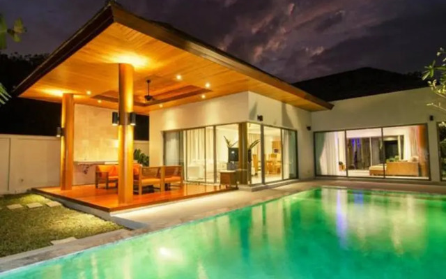Отель Botanica Villas бассейн
