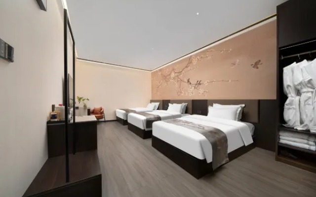 Harbin Airport McLaren Hotel (Airport T2 Terminal)