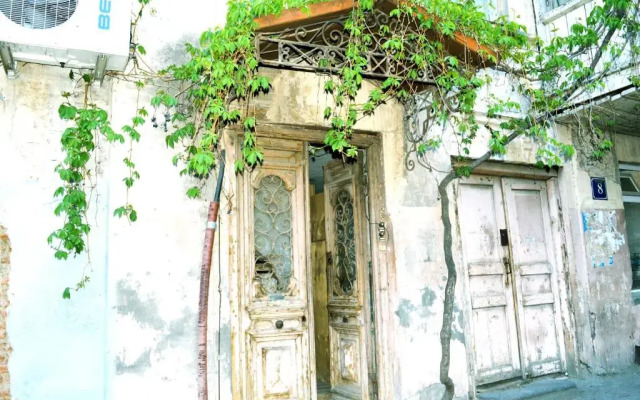 My Hostel Тбилиси вид на фасад