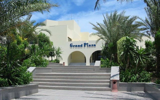 Grand Plaza Resort 1
