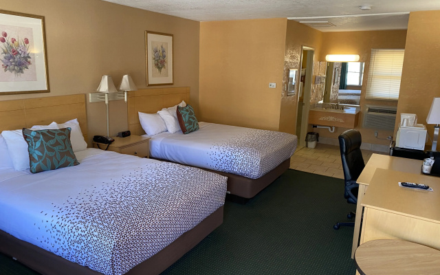 Quiet Corner Inn