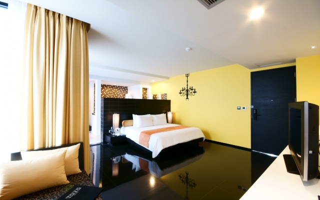 Tsix5 Hotel 1