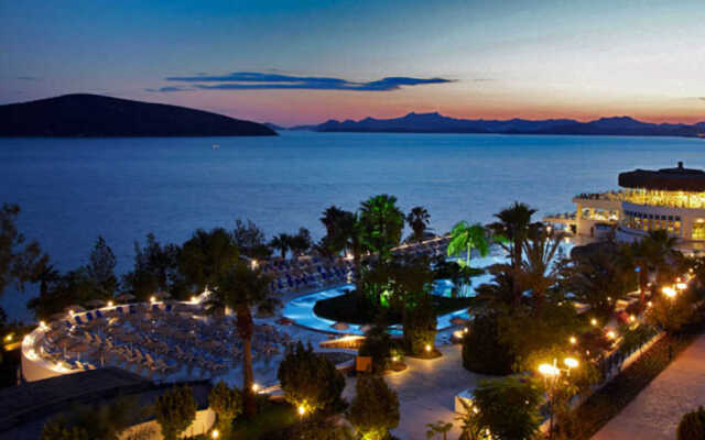 Bodrum Holiday Resort & Spa 1