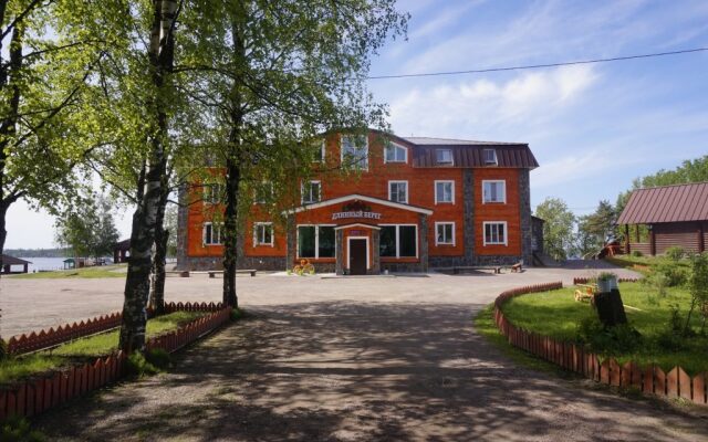 Гостиница Длинный берег парковка