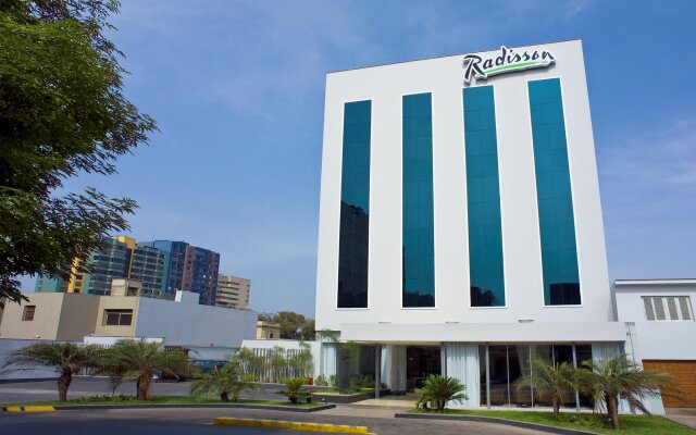 Radisson Hotel San Isidro 0