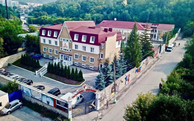 Гостиница Моя Глинка парковка