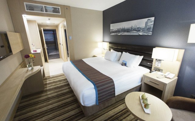 Гостиница Park Inn by Radisson Izmailovo Moscow комната для гостей