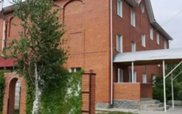 Гостевой Дом Сиреневая вид на фасад
