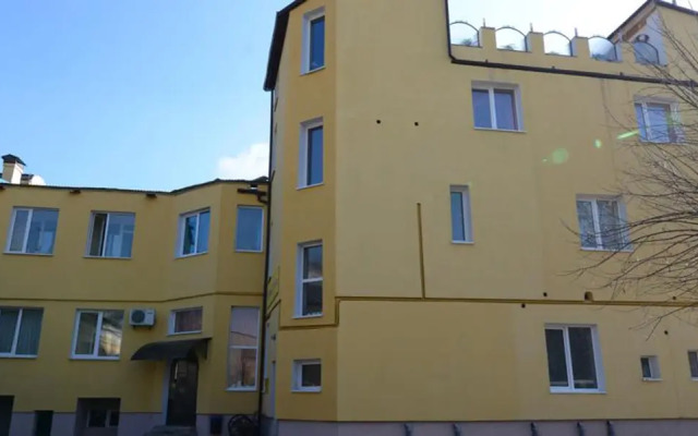 Monte-Kristo Hotel вид на фасад