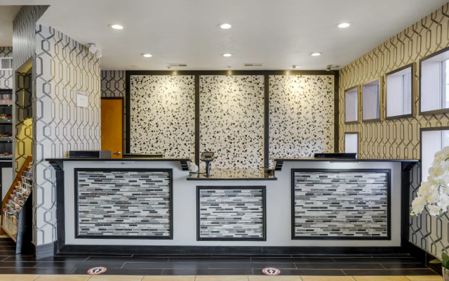 Best Western Plus Rockwall Inn & Suites