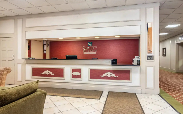 Quality Inn & Suites Indiana South