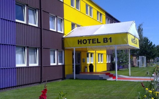 Hotel B1 0