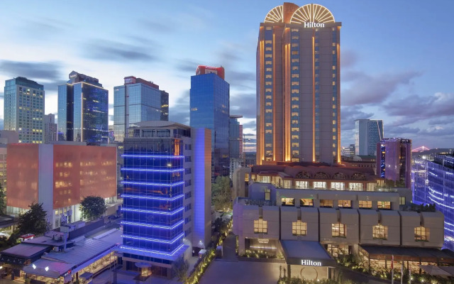 Hilton Istanbul Maslak Турция, Стамбул - отзывы, цены и фото номеров - забронировать отель Hilton Istanbul Maslak онлайн вид на фасад