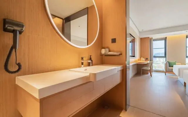 JI Hotel (Zhoushan Xincheng Municipal Government Plaza)