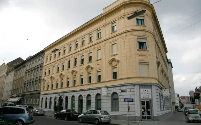 Hotel Riede вид на фасад