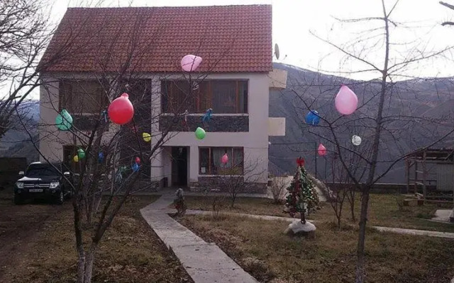 Отель Tonratun вид на фасад