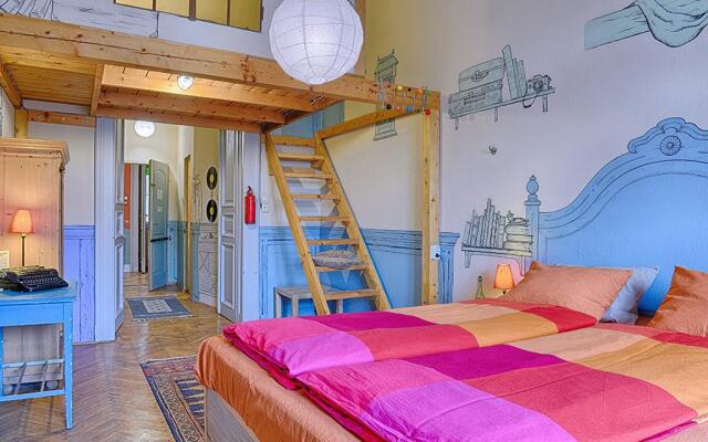 Lavender Circus Hostel детские мероприятия