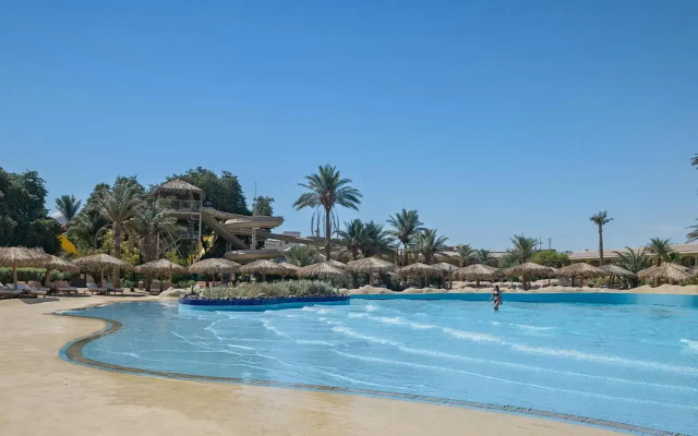 Отель Sindbad Club