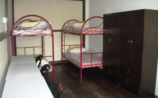 Venus Female Boarding House (отель для женщин)