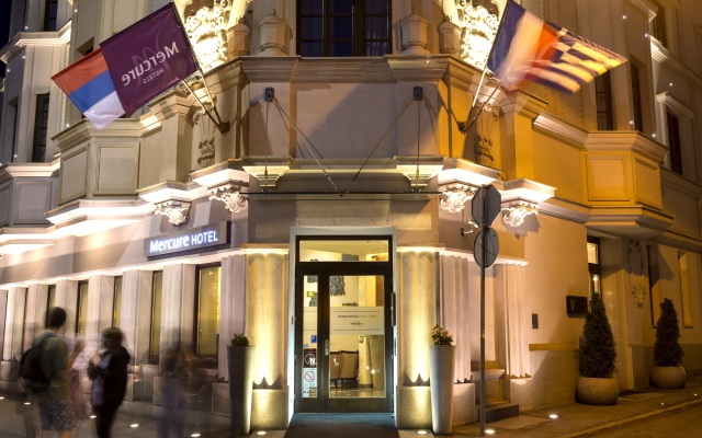 Отель Mercure Belgrade Excelsior Сербия, Белград - 3 отзыва об отеле, цены и фото номеров - забронировать отель Mercure Belgrade Excelsior онлайн вид на фасад