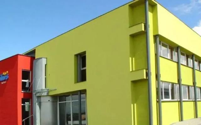 Отель Blues Hotel Польша, Познань - отзывы, цены и фото номеров - забронировать отель Blues Hotel онлайн вид на фасад