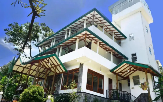 Lakshmis Hotel