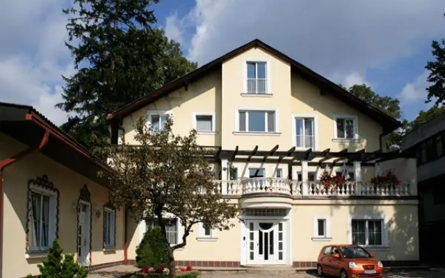 Hotel Kreiner Вена вид на фасад