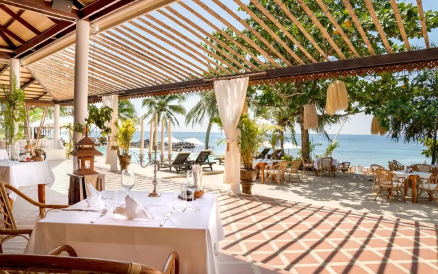 Курортный отель Lanta Palace Beach Resort and Spa
