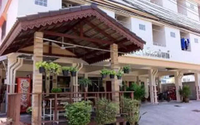 Porn 1 Hotel вид на фасад