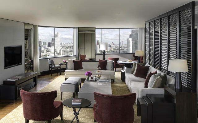 Отель Millennium Hilton Bangkok интерьер отеля