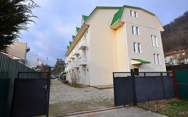 Гостиница Vek Guest House в Ольгинке отзывы, цены и фото номеров - забронировать гостиницу Vek Guest House онлайн Ольгинка вид на фасад