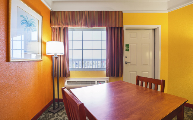 Hyatt Select Galveston - Beachfront