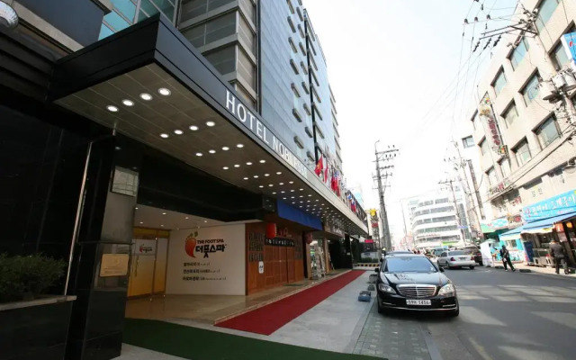 Hotel Noblesse Dongdaemun парковка