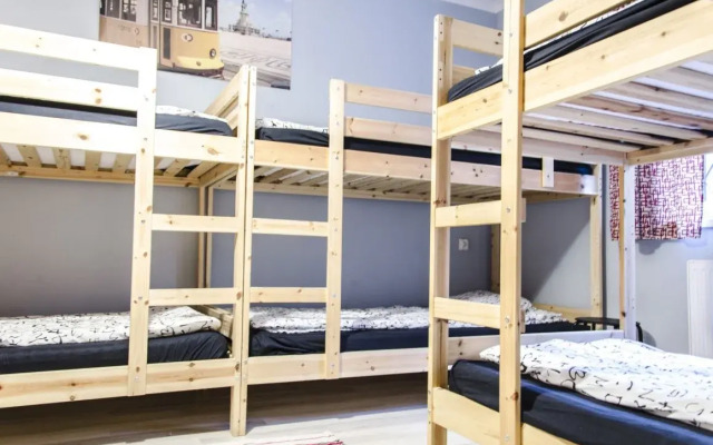 Hobo Hostel