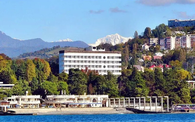 Гостиница The M.V. Frunze Sanatorium пляж