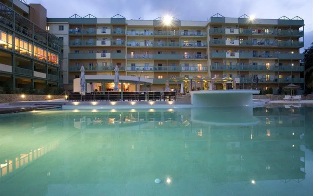 Ariti Grand Hotel Corfu Корфу бассейн